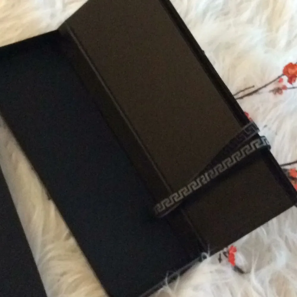 💞VERSACE💞two nice gift boxes - Picture 8 of 8